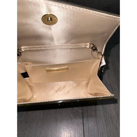 INC International Concepts Maria Envelope Chain Clutch Gold Wallet B000377 - Picture 4 of 7